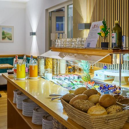 Stadthotel Pfeffermuehle Генгенбах Экстерьер фото