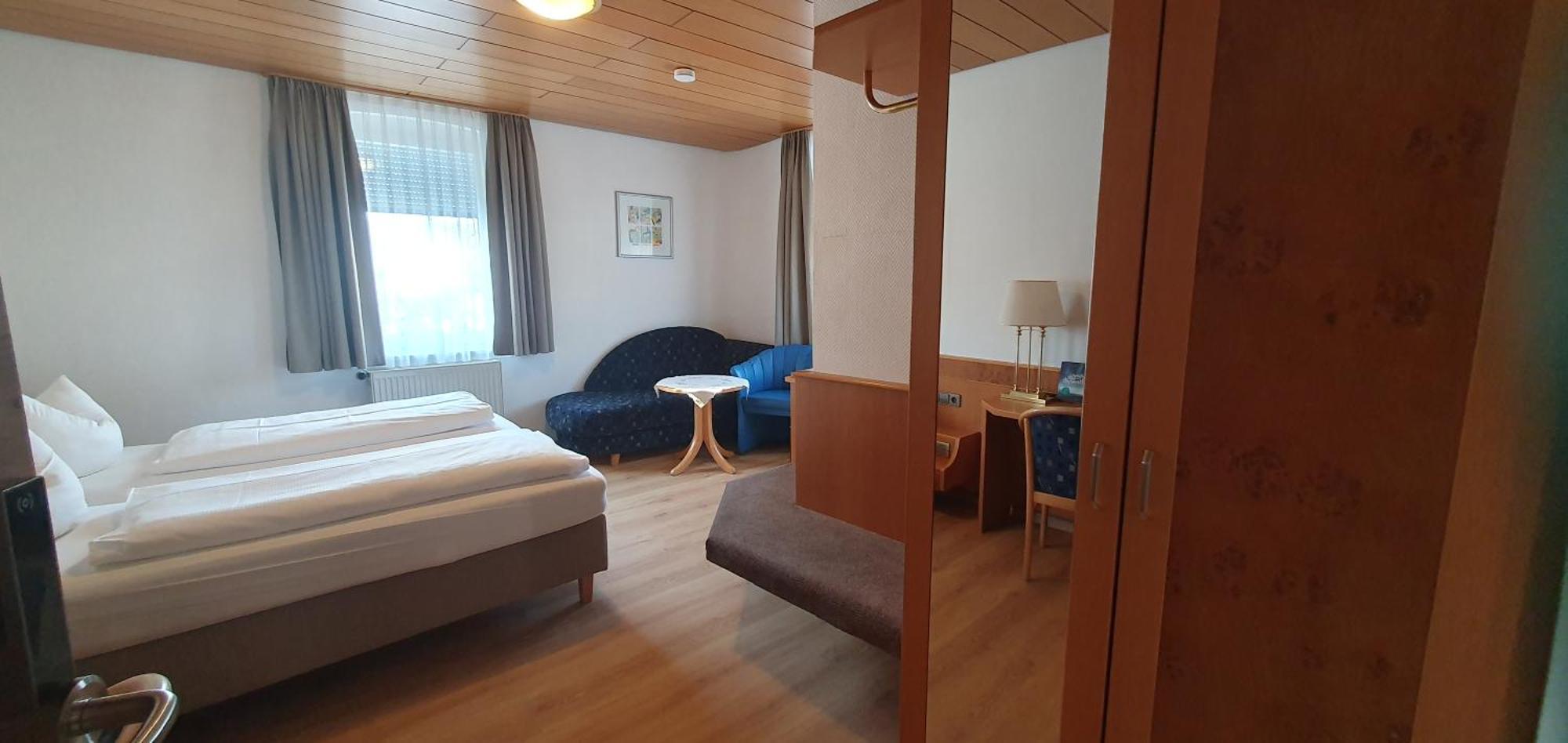 Stadthotel Pfeffermuehle Генгенбах Экстерьер фото