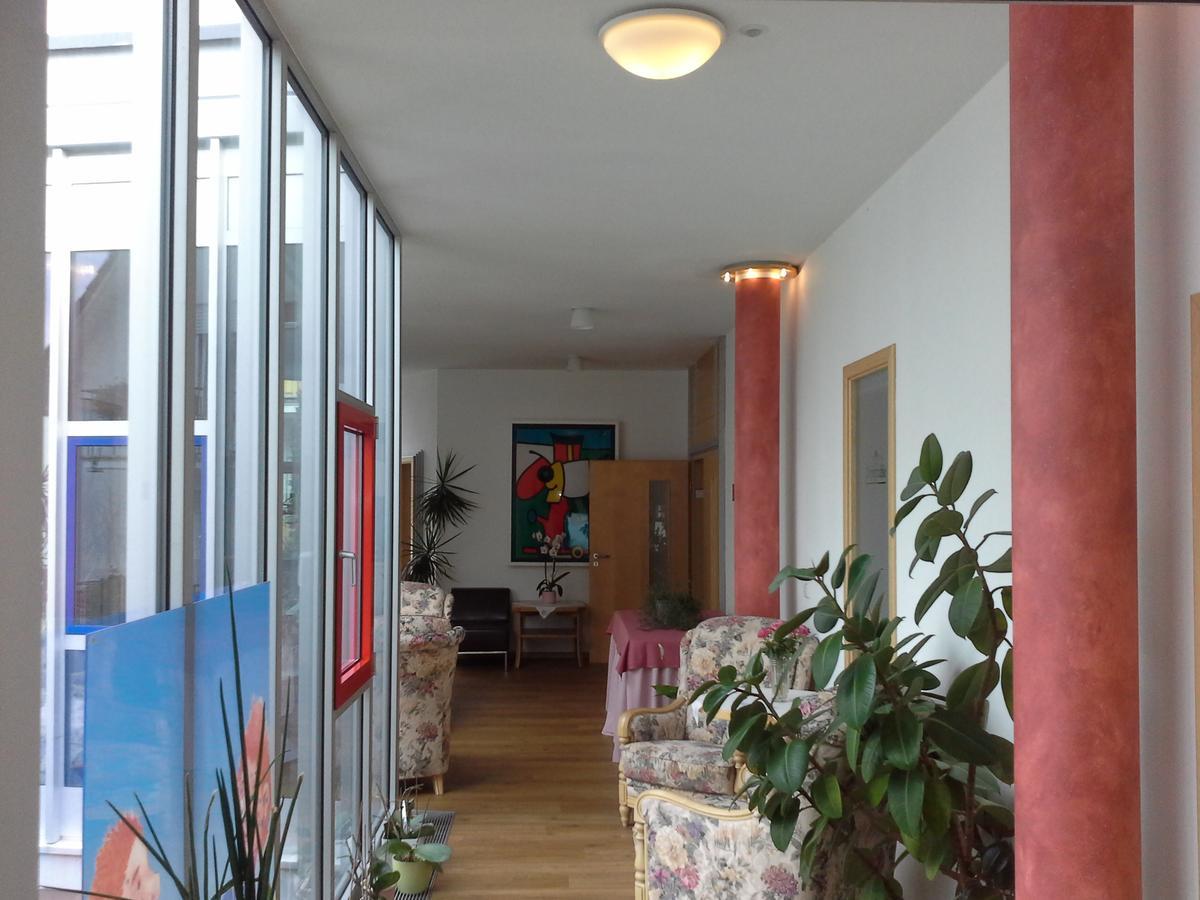 Stadthotel Pfeffermuehle Генгенбах Экстерьер фото