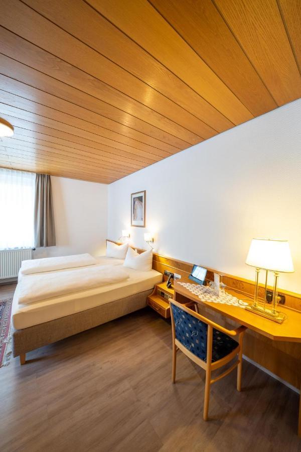 Stadthotel Pfeffermuehle Генгенбах Экстерьер фото